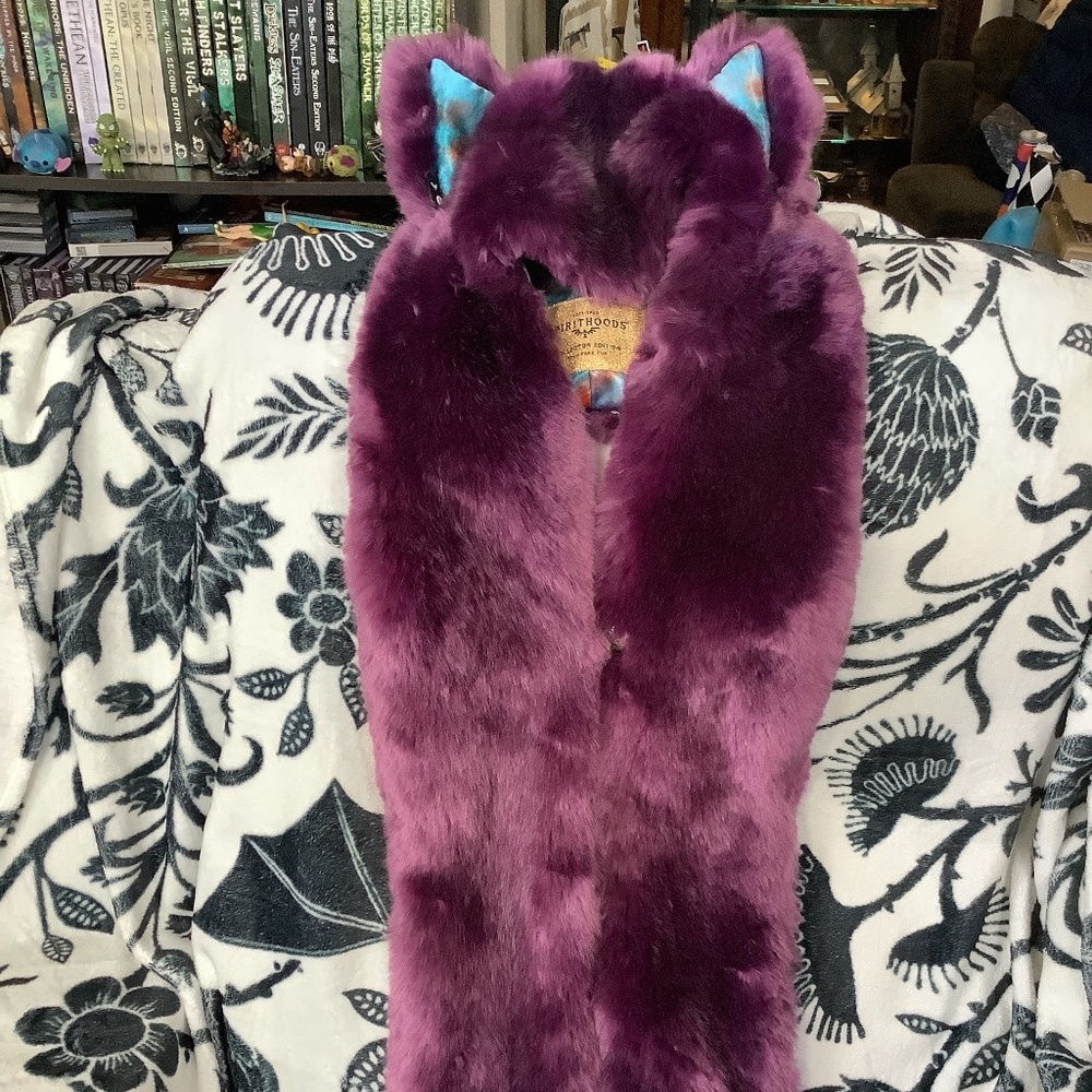NWOT Limited Edition Lavender Wolf 🐺 Spirithood